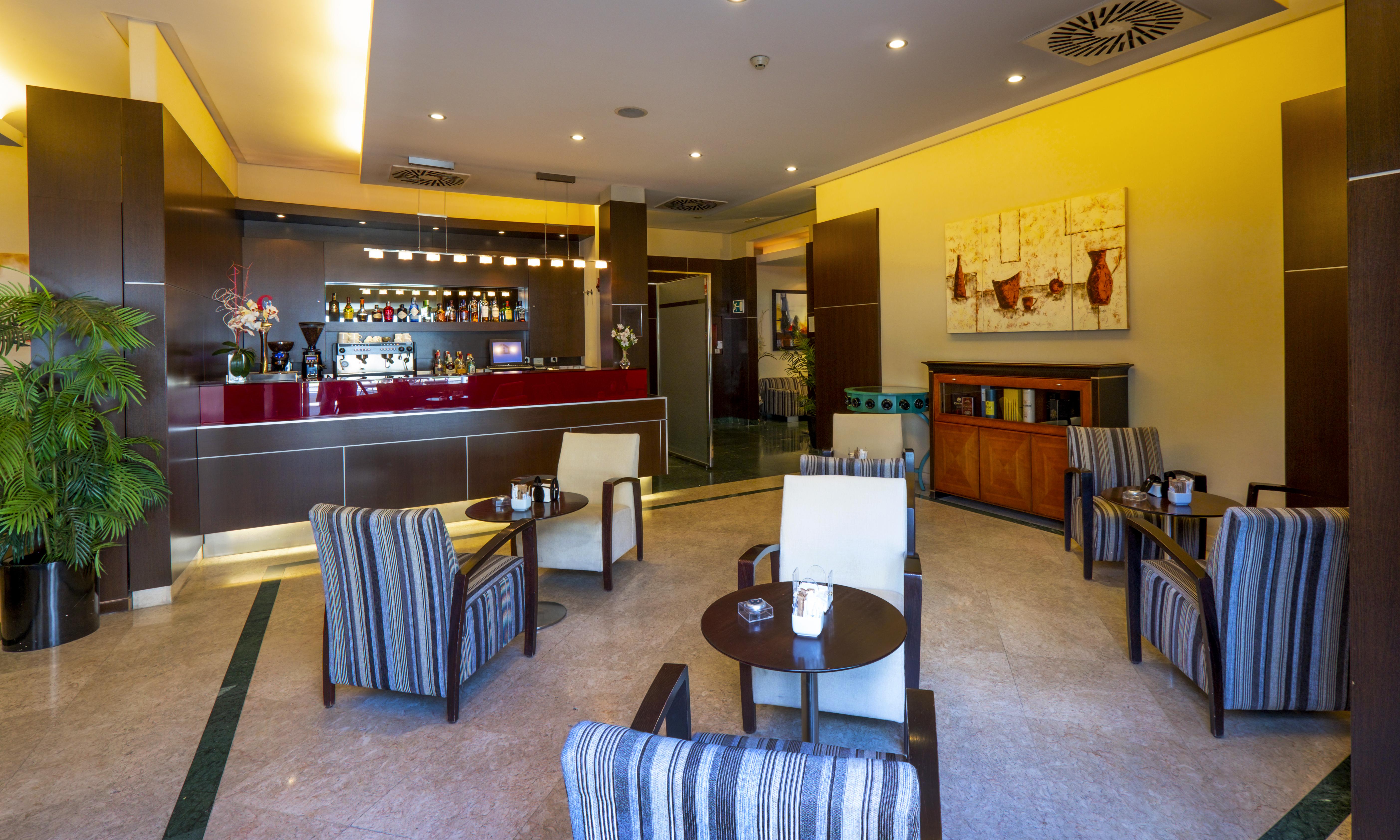 Hotel Attica21 Las Rozas Buitenkant foto