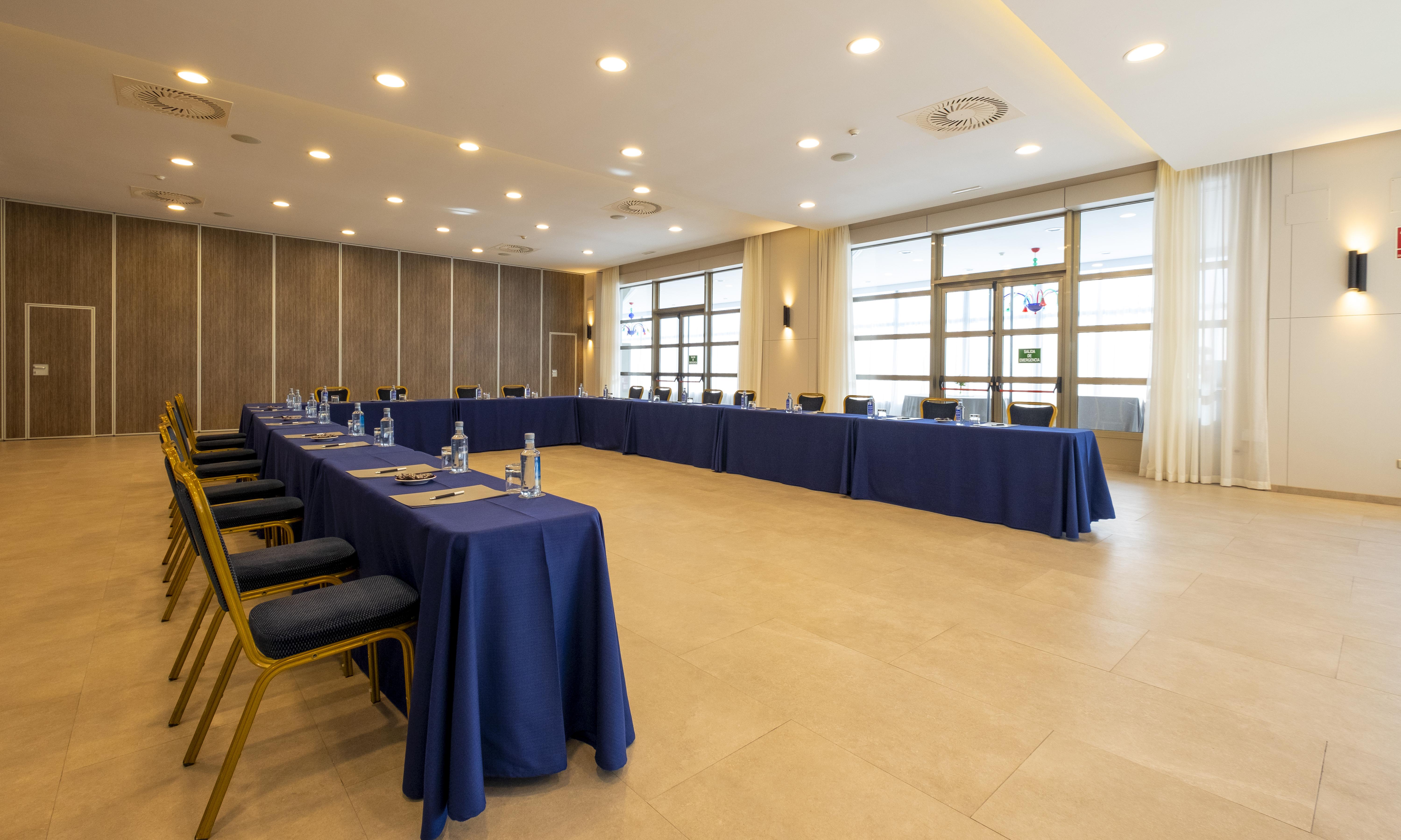 Hotel Attica21 Las Rozas Buitenkant foto